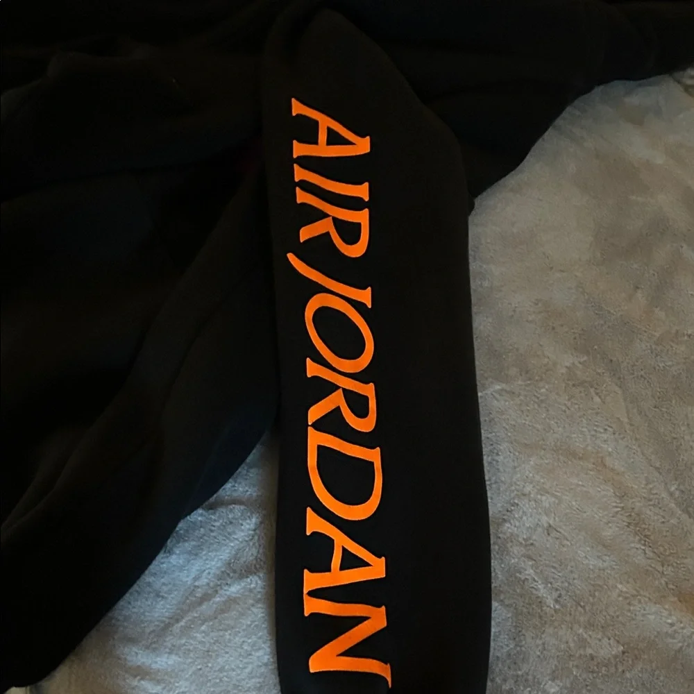 Nike Black Hoodie - Picture 9 of 11